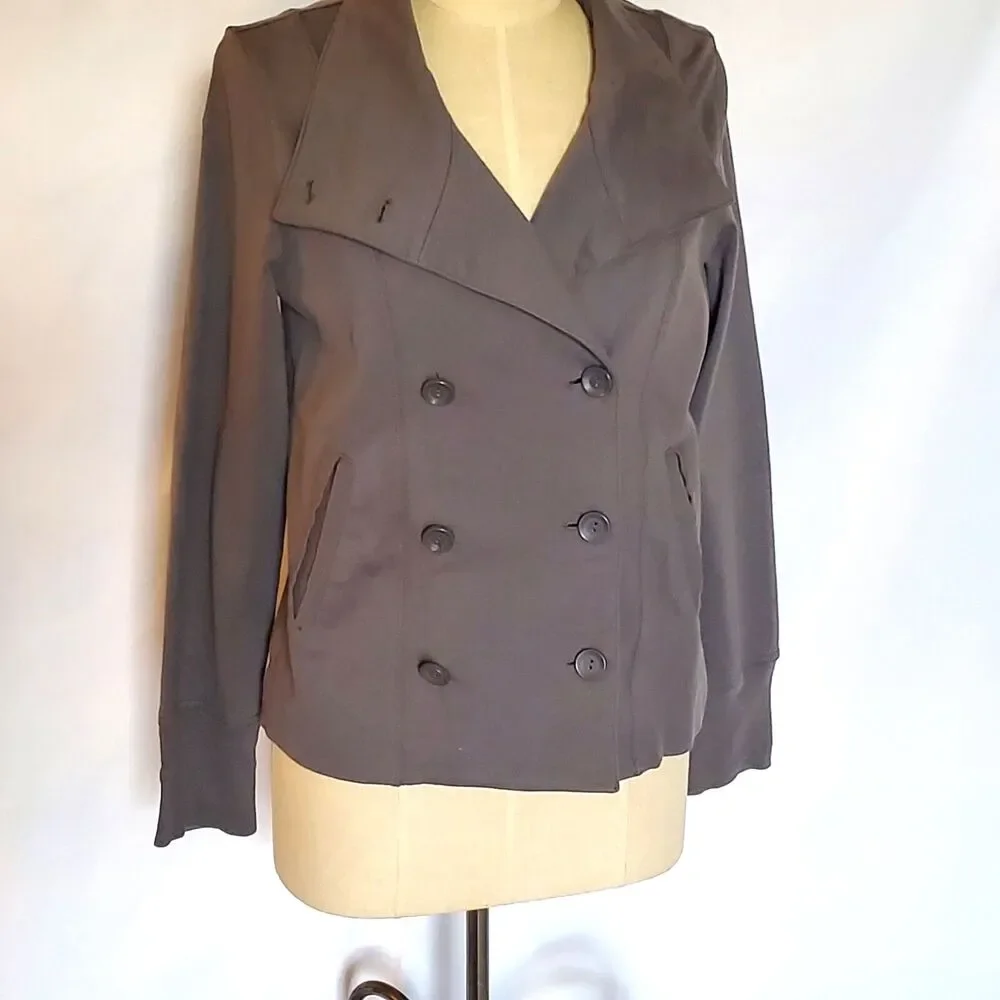 Calvin Klein Women's Soft Gray Button Versatile Jacket, Medium